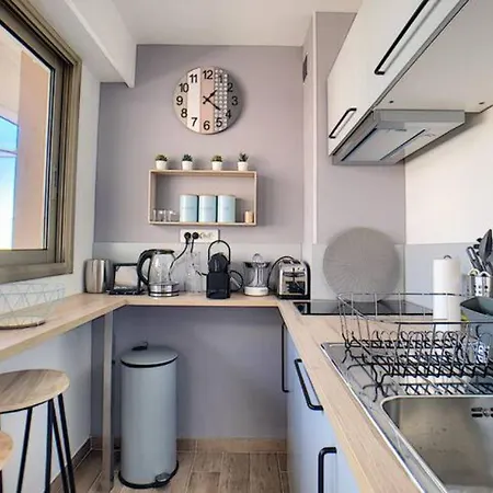 Apartment Juan Les Pins Centre - Neuf Avec Terrasse - 3 Mins Des Plages - Jazz *
