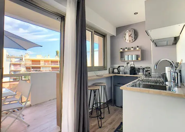 شقة Juan Les Pins Centre - Neuf Avec Terrasse - 3 Mins Des Plages - Jazz