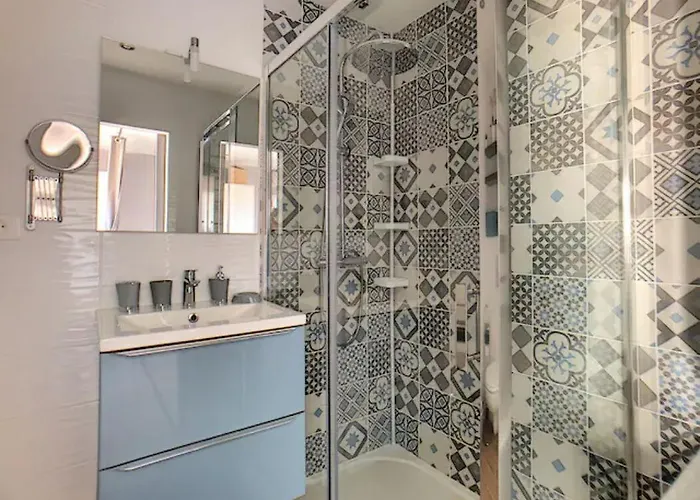 شقة Juan Les Pins Centre - Neuf Avec Terrasse - 3 Mins Des Plages - Jazz أنتيب